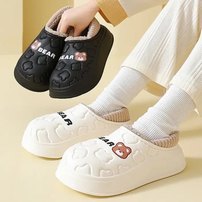 Pantoufles en coton imperméables ours mignon pour femmes