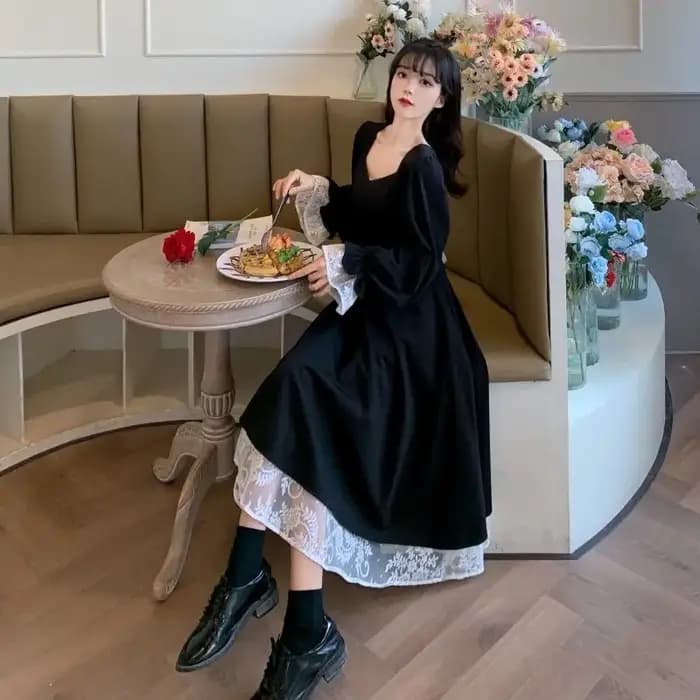 Robe à manches longues pour femmes élégantes Ins Black All-match Fashion Spring M-4XL Square Collar