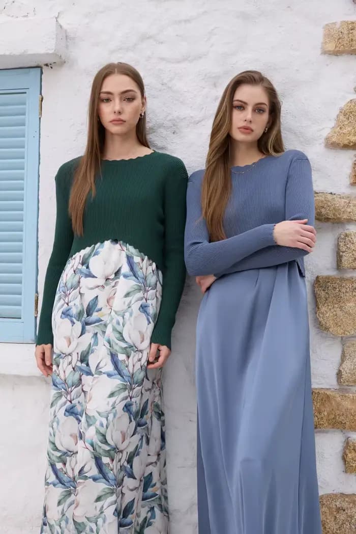 Ensemble robe en satin élégante AS SS26 Luxe + haut en tricot pour femme