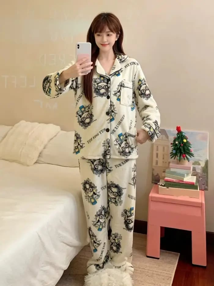 Ensemble de pyjama pour femme avec imprimé de lettres, mignon, chaud pour l'hiver, décontracté, doux, en polaire corail épaisse, vêtement de nuit vintage coréen.