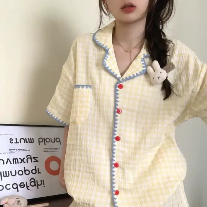 Pyjama d'été mignon à carreaux color-block pour femme : ensemble à manches courtes, ensemble deux pièces doux pour se détendre, vêtements d'été pour femme
