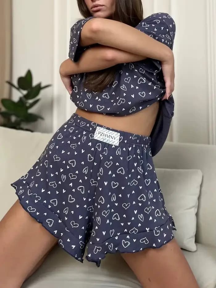 Nouvel ensemble de pyjama pour femme : short et haut à manches courtes
