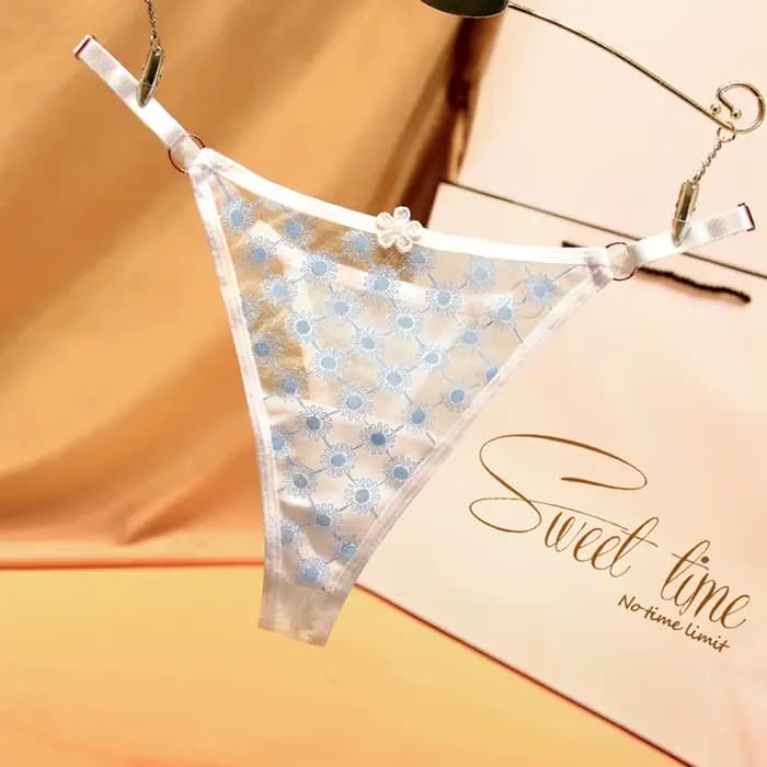 String sexy en dentelle transparente pour femme
