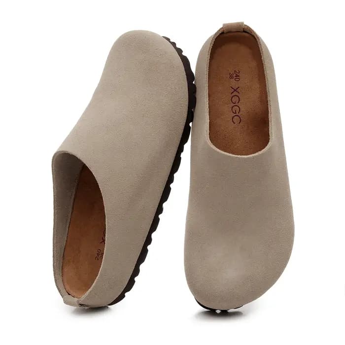 Sabots en cuir coordonnants avec pied en liège
