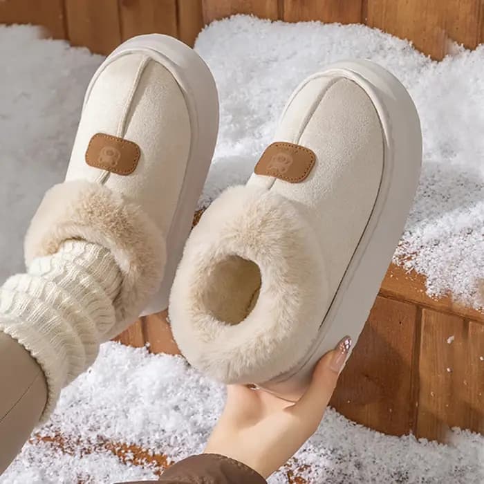 Pantoufles d'intérieur chaudes à semelle épaisse et souple pour femme