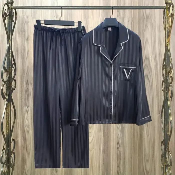 Ensemble pyjama en satin rayé pour femmes