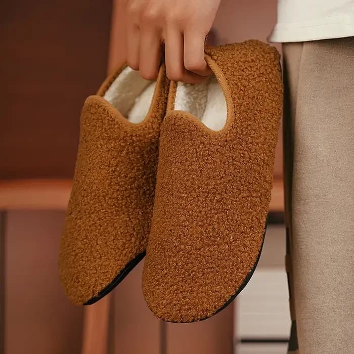 ELUVA pantoufles d'hiver antidérapantes pour hommes et femmes thermiques en plein air intérieur chaud en peluche