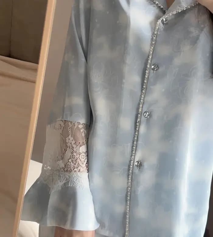 Pyjama à manches longues et pantalon en dentelle pour femme