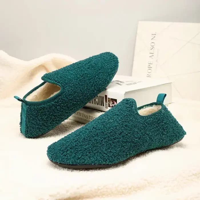 ELUVA pantoufles d'hiver antidérapantes pour hommes et femmes thermiques en plein air intérieur chaud en peluche