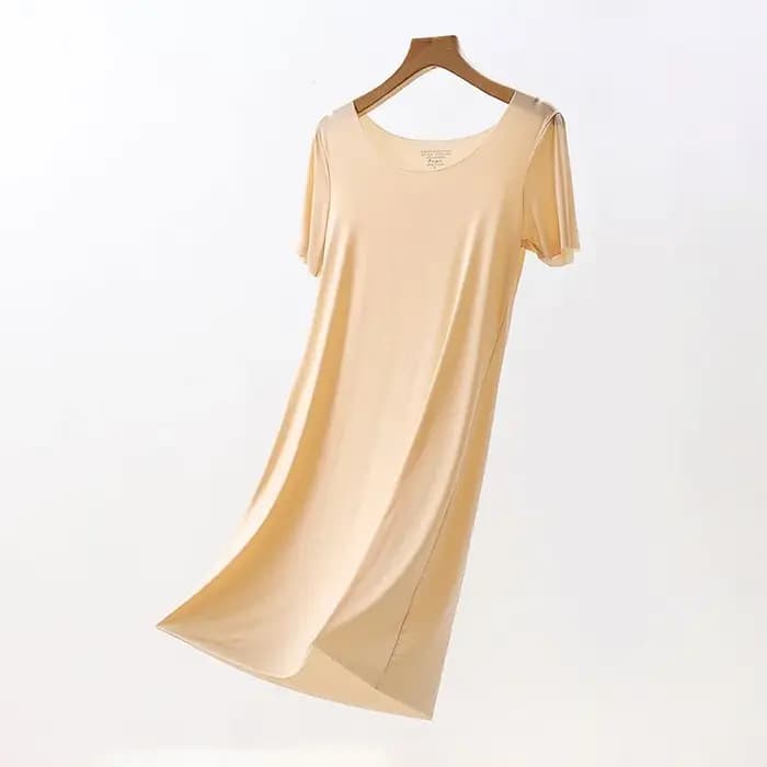 Robe de nuit en satin de soie pour femme