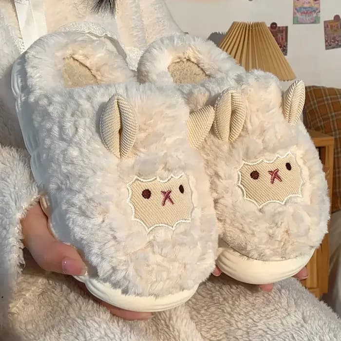 Pantoufles moelleuses en forme de mouton pour hommes et femmes