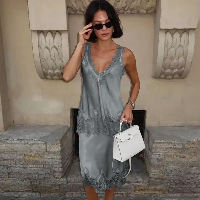 Ensemble 2 pièces Tuularose : Robe longue décontractée en dentelle et caraco tendance pour femme – Idéal pour les vacances et les soirées Y2K