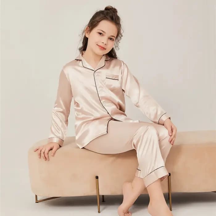 Ensemble pyjama 2 pièces pour garçon et fille, chemise et pantalon à manches longues et revers, vêtements de maison en Satin soyeux pour enfants, vêtements de nuit