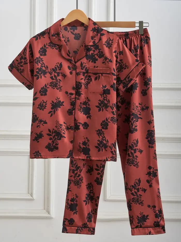 Ensemble pyjama en satin pour femmes, imprimé floral rouge et noir, haut à manches courtes et pantalon long, vêtements de nuit de luxe, vêtements de nuit en soie, vêtements de détente