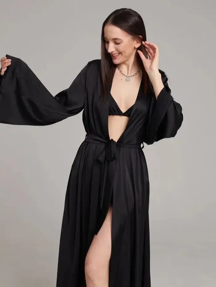Robe de nuit en Satin blanc et noir pour femmes