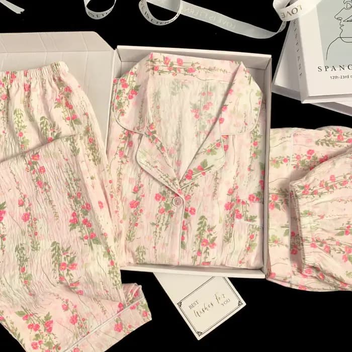 Ensemble de pyjama trois pièces pour femmes pour le printemps et l'été