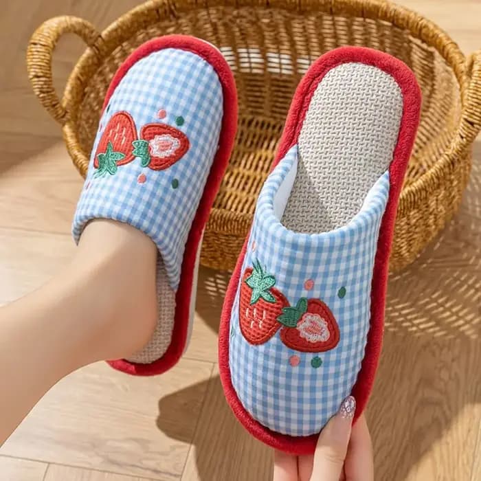 Pantoufles d'intérieur en lin doux pour maison de fraises