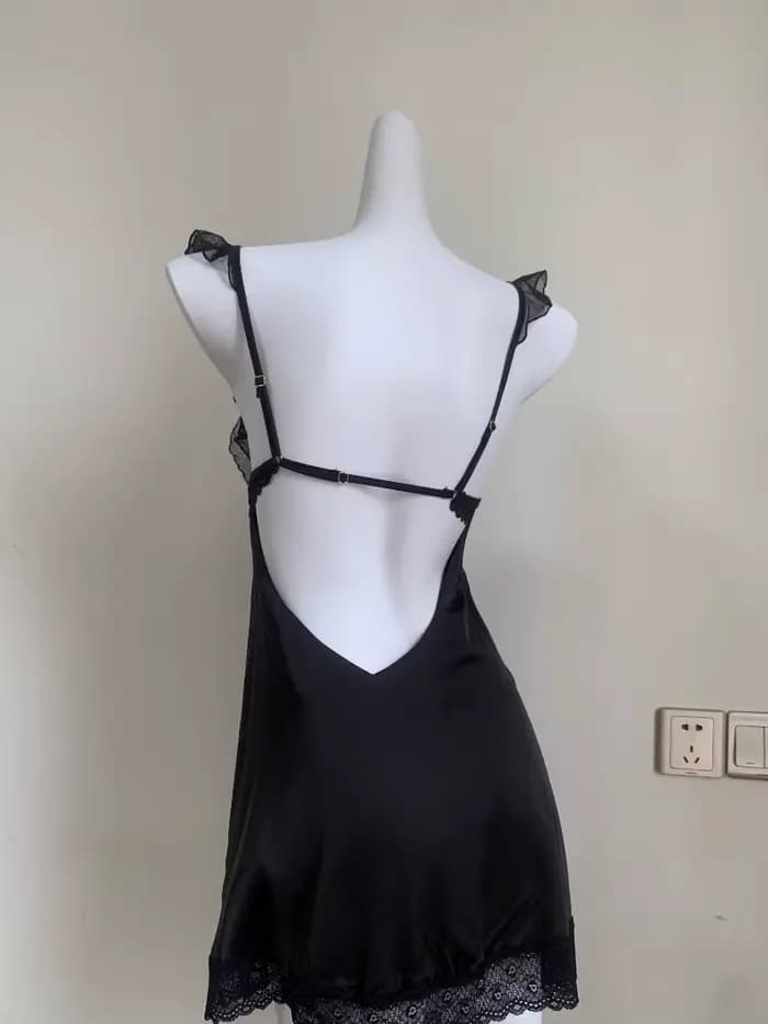 Chemise de nuit en dentelle à volants pour femmes