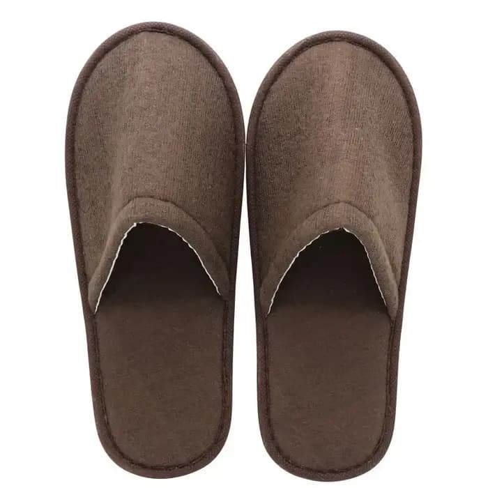 10 paires de pantoufles luxueuses en peluche pour femmes et hommes