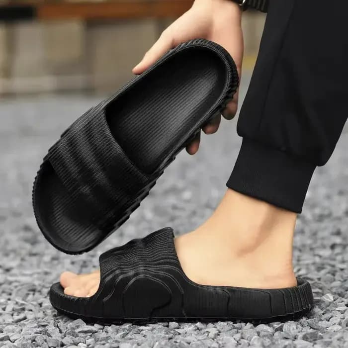 Pantoufles Souples d'Nikpour Homme et Femme