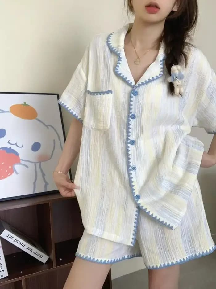 Pyjama d'été mignon à carreaux color-block pour femme : ensemble à manches courtes, ensemble deux pièces doux pour se détendre, vêtements d'été pour femme