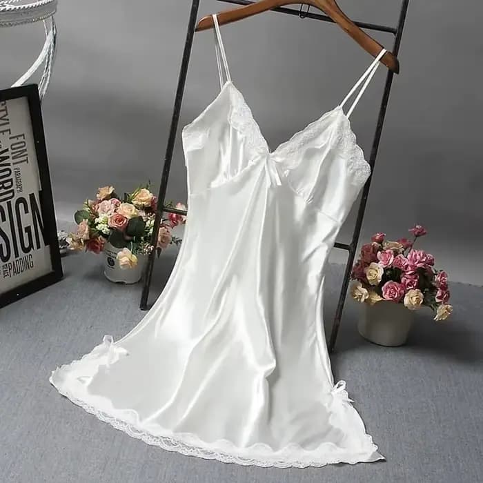 Sexy dentelle Patchwork Camisola Lingerie nuisette mariage robe en soie vêtements de nuit chemise