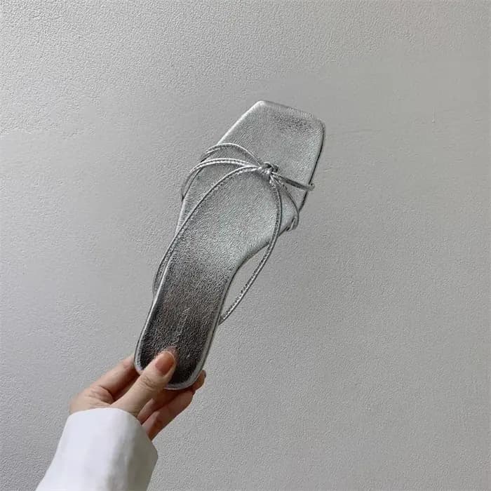 Chaussons pour femmes 2026 – Nouveauté été – Style rétro français – Sandales plates multicolores – Tongs pour femmes – Chaussures et pantoufles pour dames