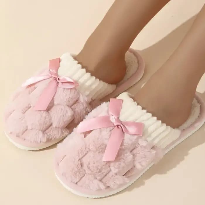 Pantoufles chaudes en fourrure douce et peluche pour femmes