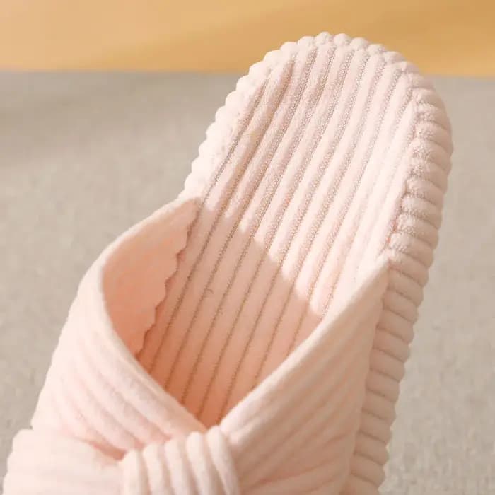 Pantoufles de maison à bretelles croisées en velours côtelé pour femmes, diapositives d'intérieur légères et antidérapantes, pantoufles en peluche rayées toutes saisons pour couples