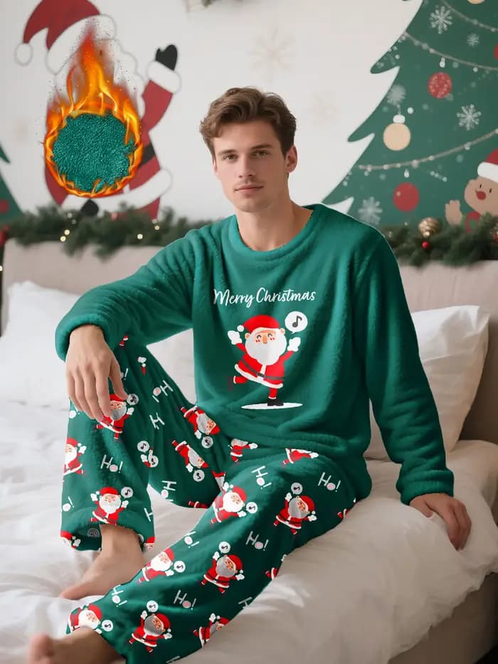 Ensemble pyjama en polaire pour homme sur le thème de Noël