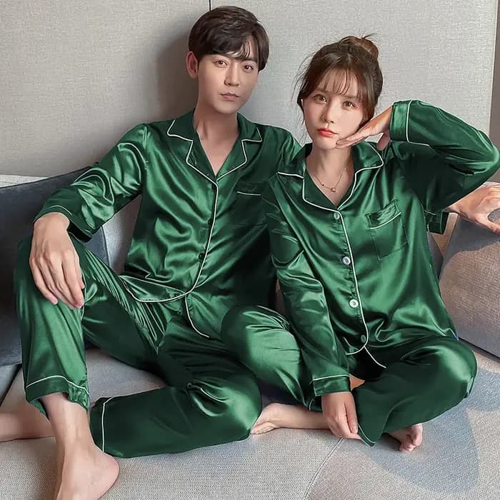 Ensemble de pyjama en satin à manches longues pour couple