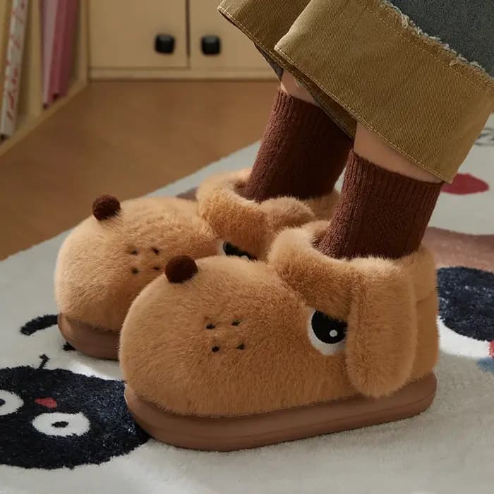 Pantoufles d'intérieur moelleuses en fausse fourrure pour hommes et femmes