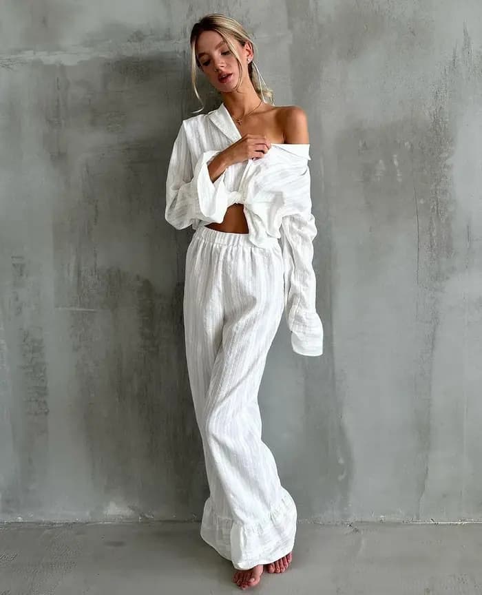 Ensemble de Nuit Décontracté 2 Pièces pour Femme – Chemise de Nuit à Manches Longues et Pantalon Ample à Col Rabattu – Vêtements d'Intérieur Confortables pour Dames