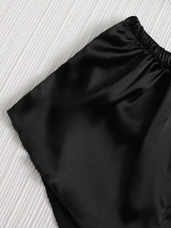 Ensemble pyjama en Satin plissé de couleur noire