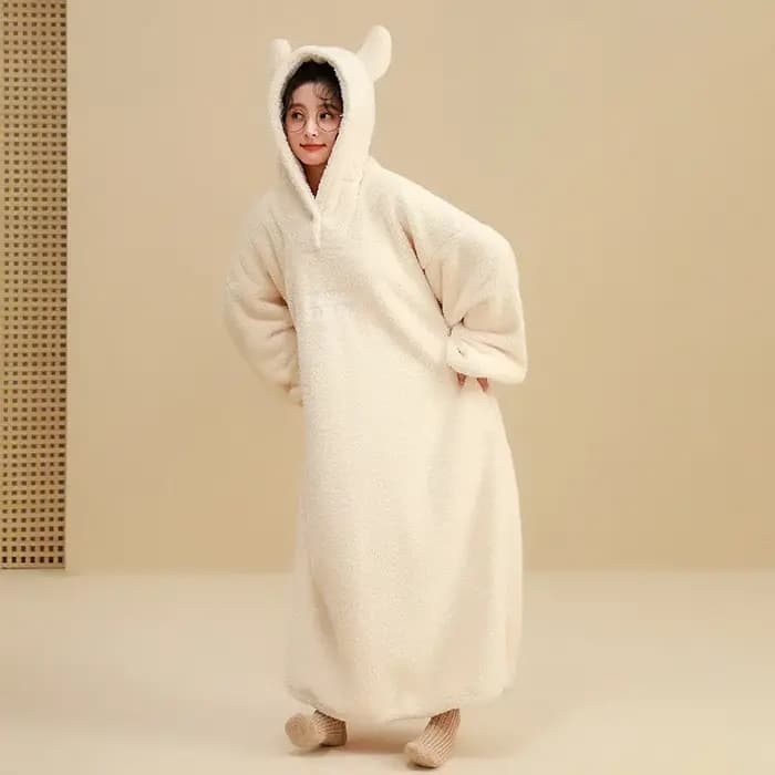 Robe de nuit à capuche de dessin animé mignon pour femmes