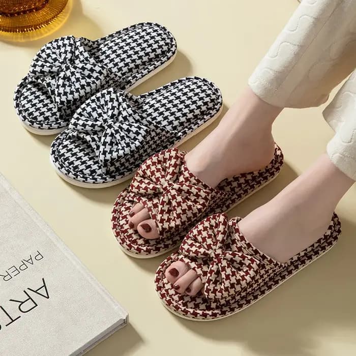 Pantoufles plates pour femmes en chanvre à carreaux