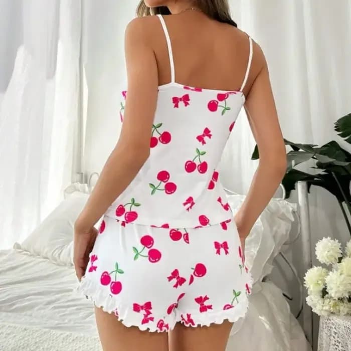 Ensemble pyjama d'été imprimé cerises pour femme – Hauts décontractés respirants à bretelles et short à volants – Tenue d'intérieur et de détente