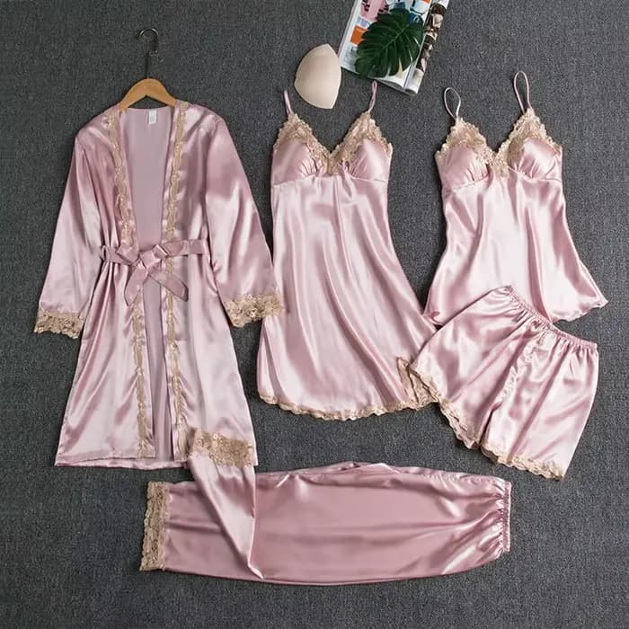 Nouvel Ensemble de Pyjama de Luxe en Satin 5 Pièces pour Femme 2025 – Vêtements de Nuit Soyeux avec Robe