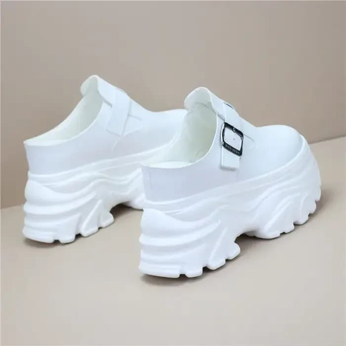 Pantoufles chaussures décontractées couverture orteil femmes talons diapositives Pantofle dame luxe haut 2025 fille plat PU tissu PVC Rome Super coton