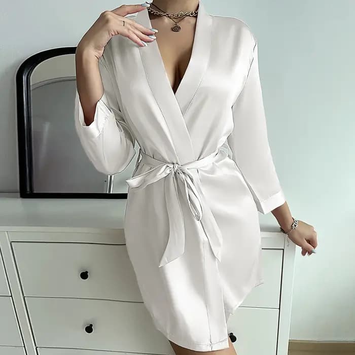 Pyjamas femmes été dames européennes et américaines à lacets peignoir sexy robe de matin