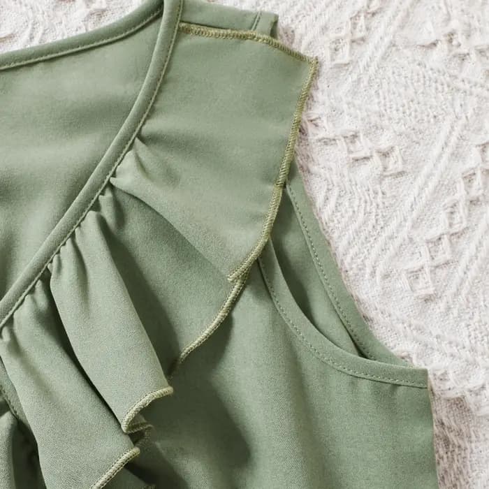 Robe vert frais pour filles - col en V à volants et ceinture