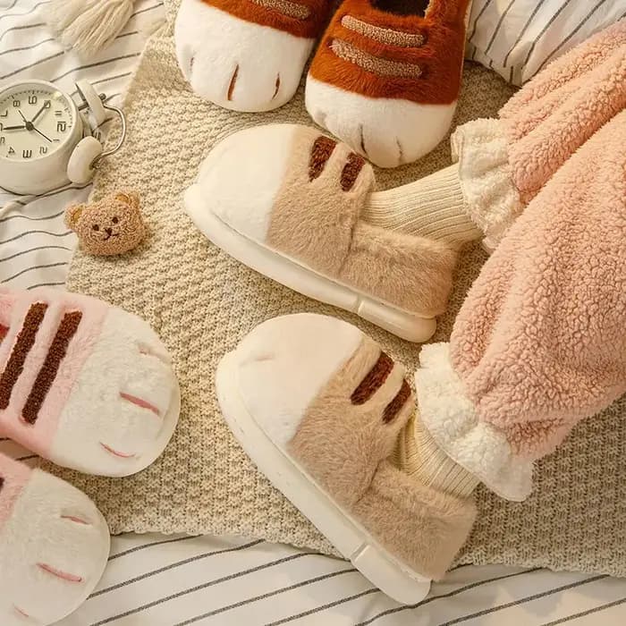 Pantoufles Patte de Chat Douillettes pour Femme – Chaussons d'Hiver Moelleux pour la Maison