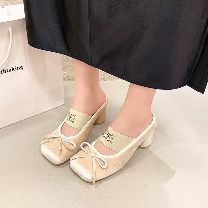 Nouvelles pantoufles d'été à pois avec nœud papillon et talon haut