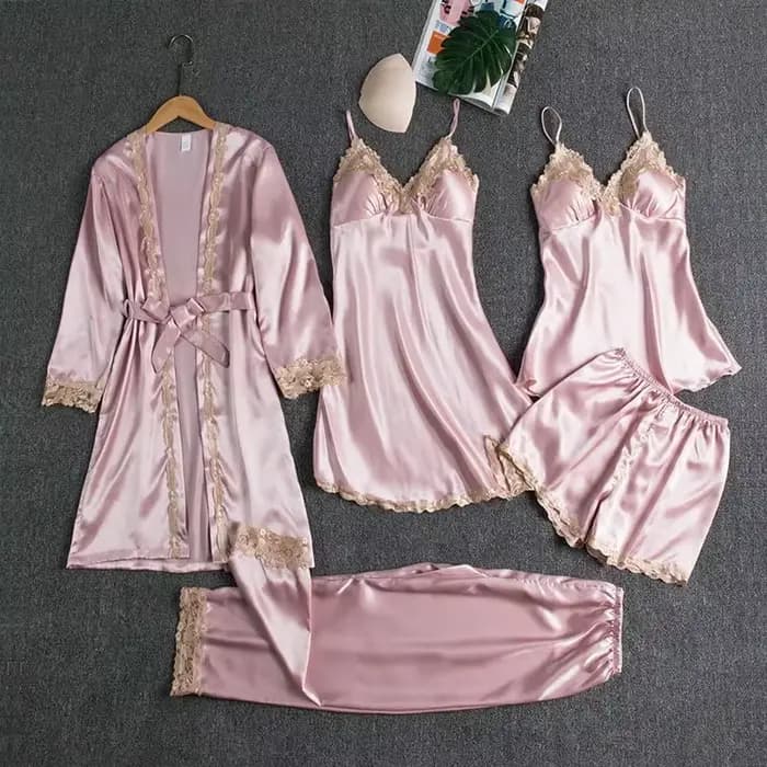 Ensemble pyjama cinq pièces avec coussinets de soutien-gorge