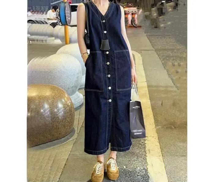 Robe en jean sans manches pour femme