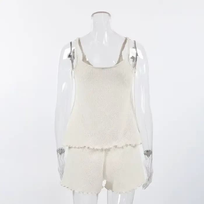 Ensemble pyjama tricoté et crocheté 2026 pour femme – Haut à fines bretelles ajouré et short – Tenue d'été légère pour la maison et le repos