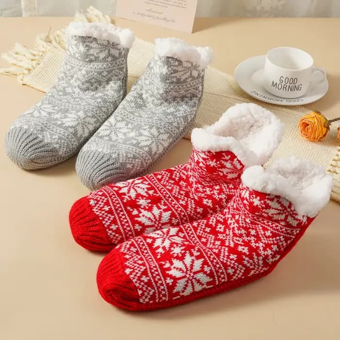 Chaussettes-pantoufles d'hiver pour femmes, doublées de polaire, motif flocon de neige de Noël, tricotées, antidérapantes, chaudes et confortables pour la maison.