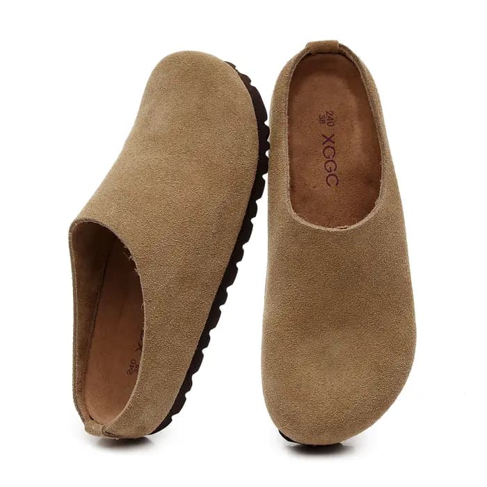 Sabots en cuir coordonnants avec pied en liège