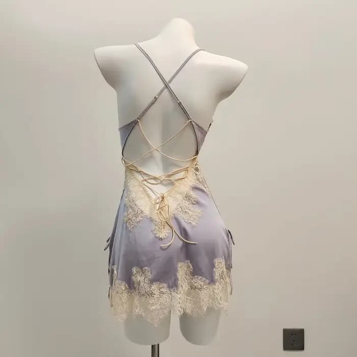 Pyjamas sexy pour femmes vêtements de nuit dentelle de soie glacée beau dos jarretelle pyjama robe d