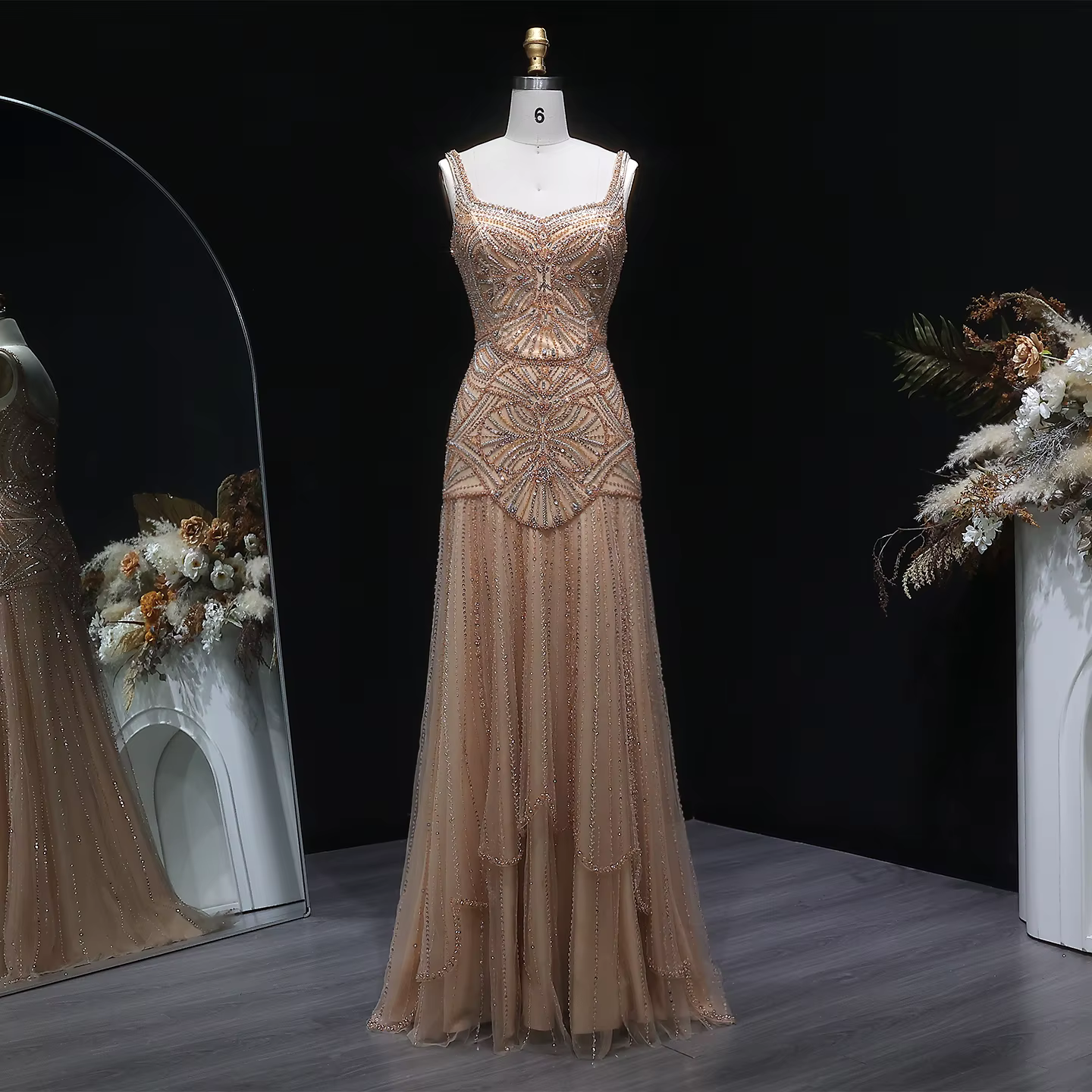 Robe de soirée sirène Sharon Said Champagne, luxueuse, ornée de perles, élégante, pour mariage saoud